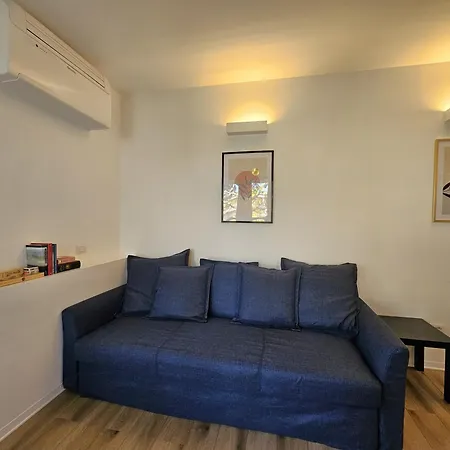 Apartment Lacus-by Goccia Di